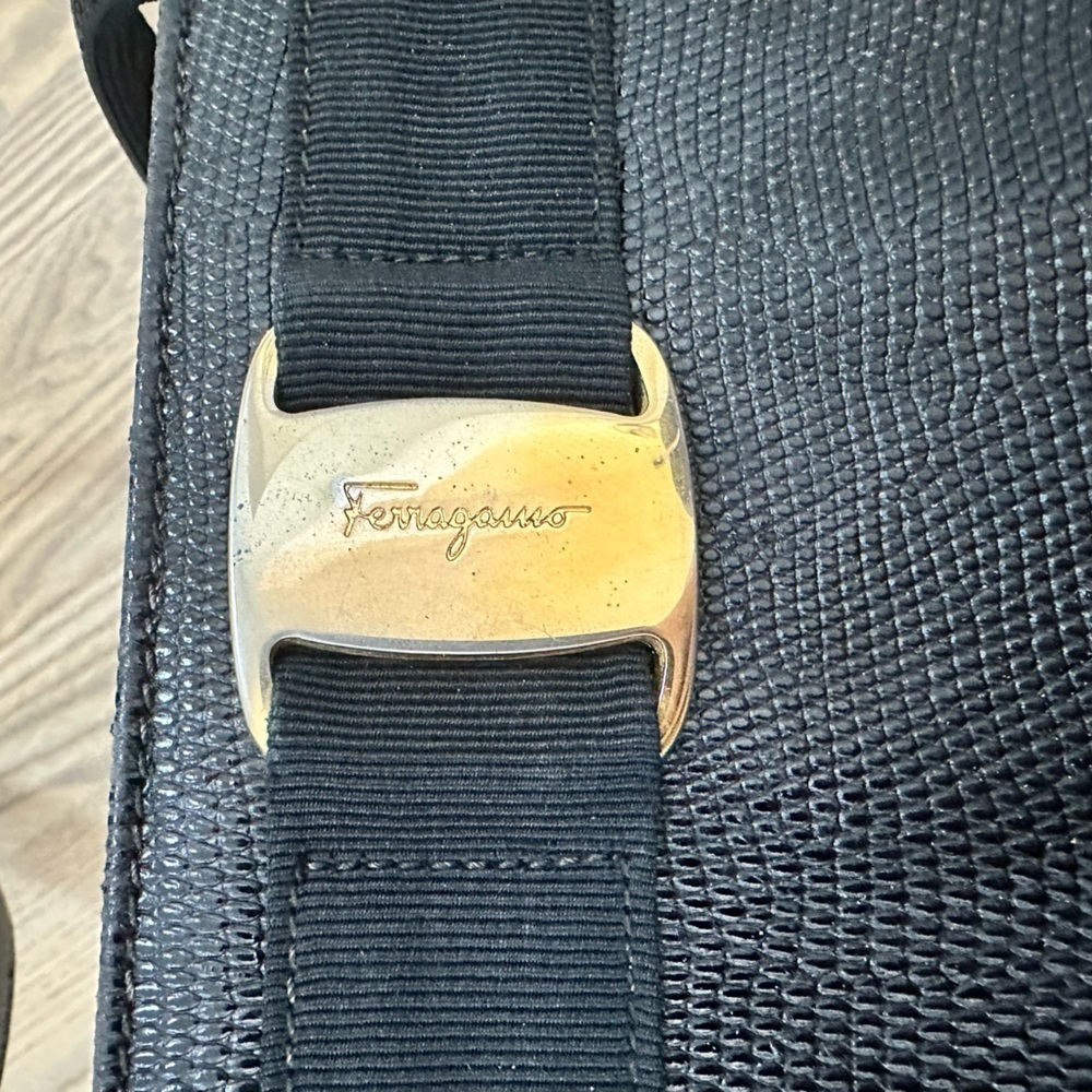 Salvatore Ferragamo Black Lizard Textured Vara Leather Tote Bag - Picture 2 of 10